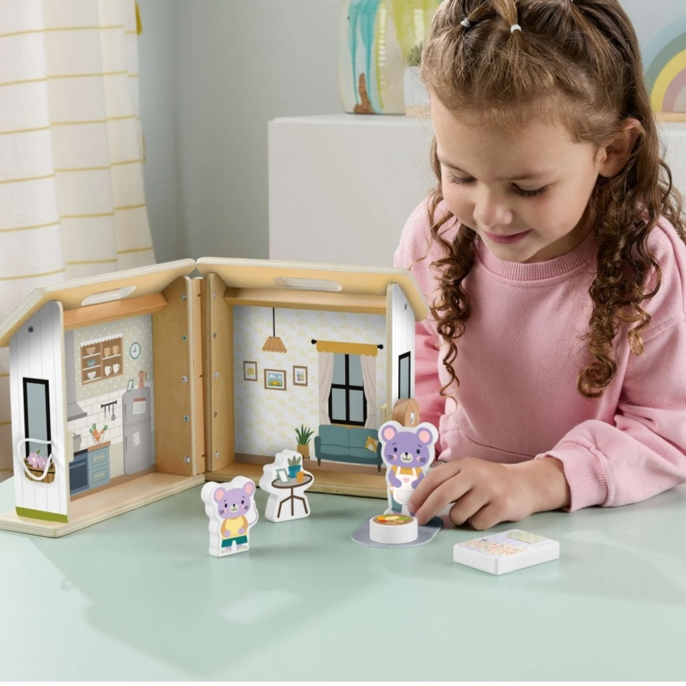 NWT Fisher-Price Wooden On-the-Go Play House Dollhouse 6 PC